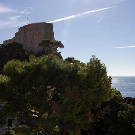 Pervicacia Lux Dubrovnik