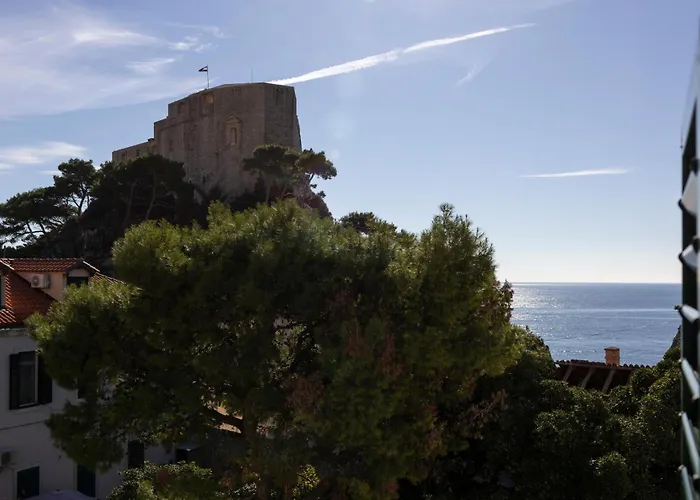 Pervicacia Lux Dubrovnik