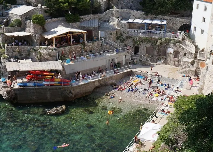 Pervicacia Lux Apartamento *