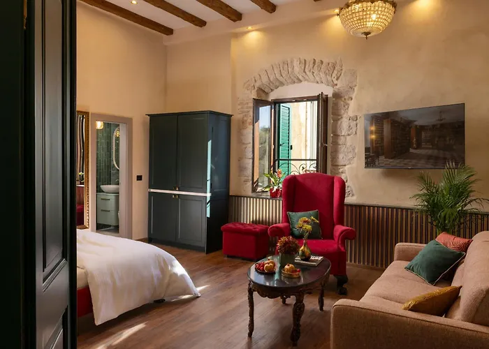 Pervicacia Lux Ragusa